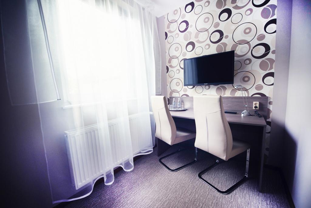Makara Hotel Катовице Стая снимка